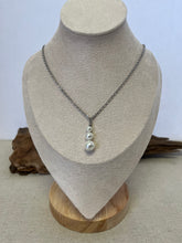 Load image into Gallery viewer, Triple Pearl Drop Pendant