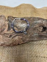 Load image into Gallery viewer, Small Beaded Bracelet with Charm
