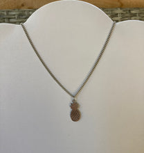 Load image into Gallery viewer, Pineapple Pendant Necklace
